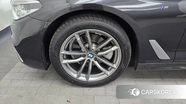 BMW 5 Series (G30) id 3455214 из Кореи 15