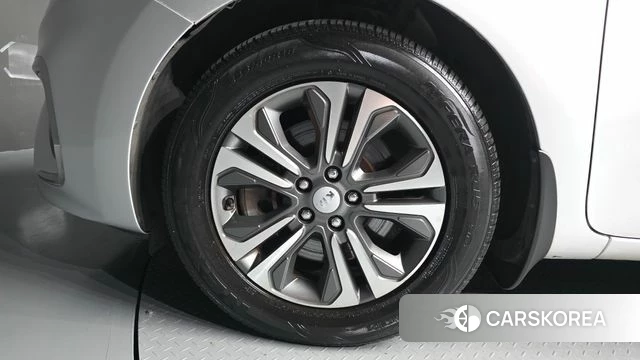 Kia The New Carnival id 4677907 из Кореи 15