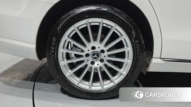 Mercedes-Benz E-Class W213 id 4443898 из Кореи 26