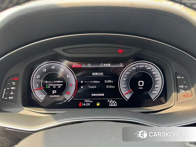 Audi Q8 2025 Черный из Китая, фото 5