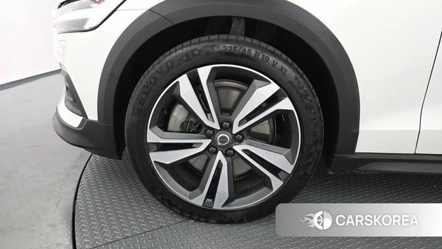 Volvo V60 Cross-Country 2nd Generation id 4179806 из Кореи 15