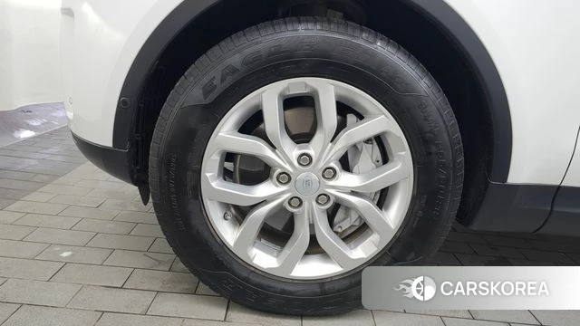 Land Rover Discovery 5 id 4568439 из Кореи 32