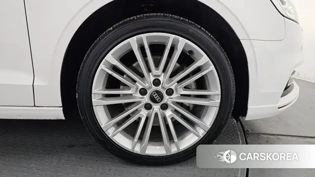 Audi New A3 id 3593366 из Кореи 15