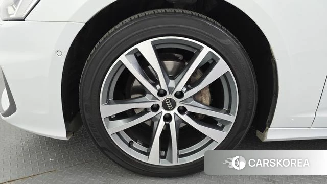 Audi A6 (C8) id 4309568 из Кореи 32