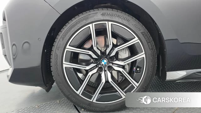 BMW 7 Series (G70) id 4928383 из Кореи 15