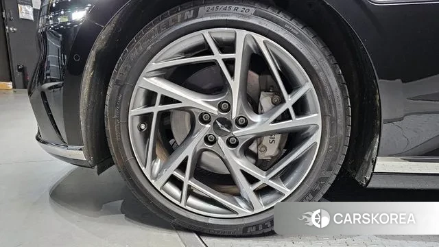 Genesis G90 (RS4) id 3400475 из Кореи 15