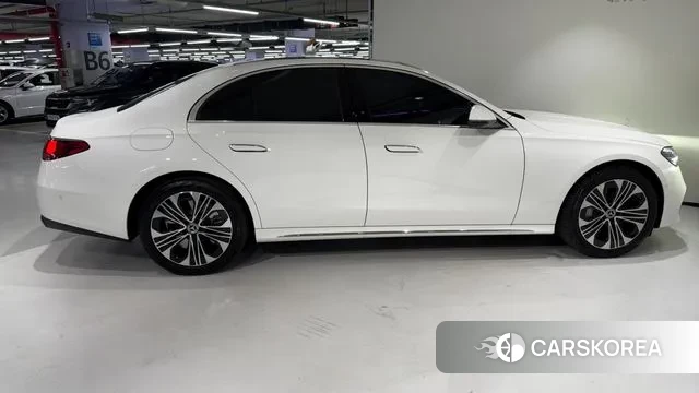 Mercedes-Benz E-Class W214 id 3638712 из Кореи 15