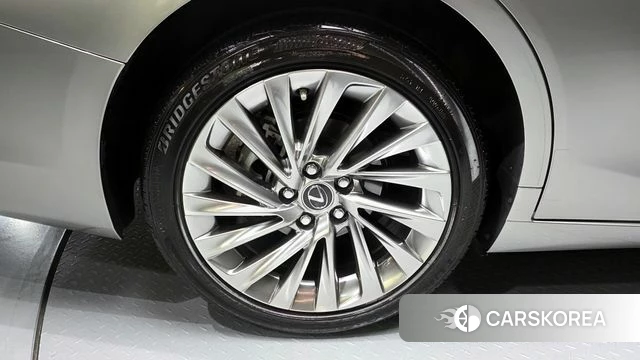 Lexus ES300h 7th generation id 4407980 из Кореи 32