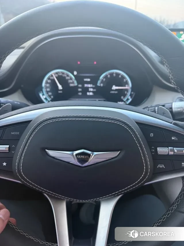 Genesis GV70 2023 Белый из Кореи, фото 5