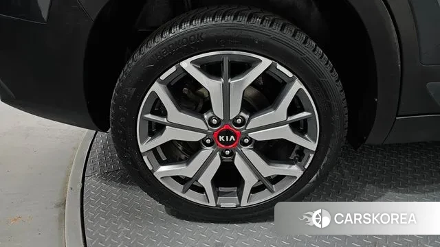 Kia Seltos id 3412745 из Кореи 15