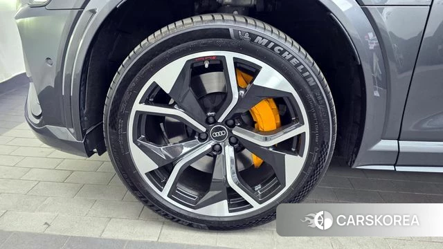 Audi e-Tron id 3896996 из Кореи 15