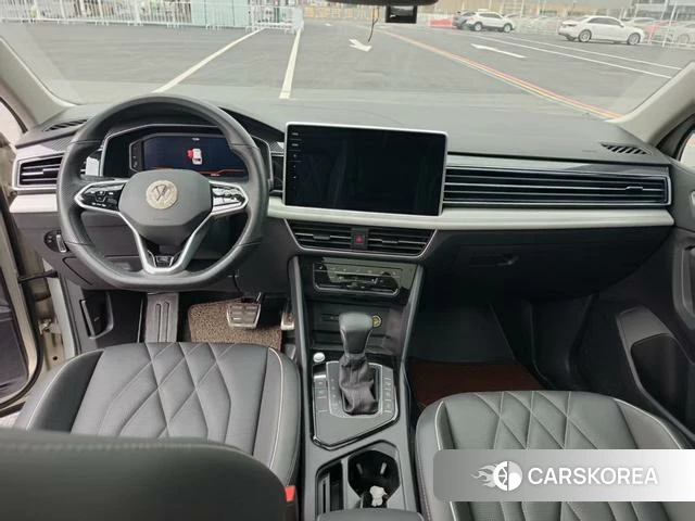Volkswagen Tiguan L 2021 Серебристо-серый из Китая, фото 6