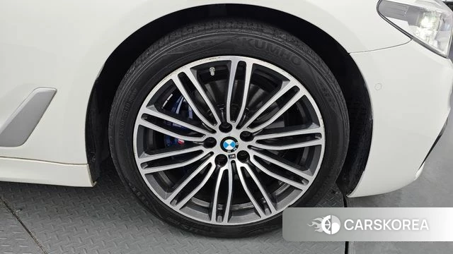 BMW 5 Series (G30) id 4310467 из Кореи 25
