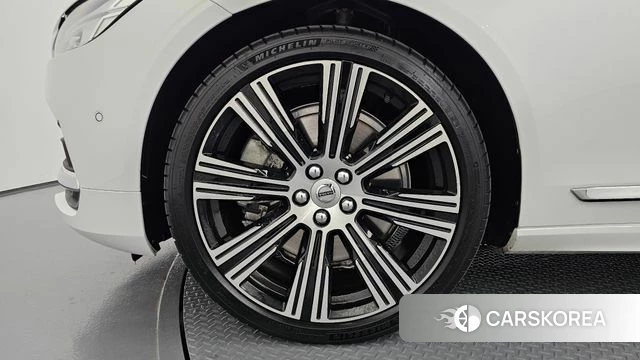 Volvo S90 id 4524070 из Кореи 15