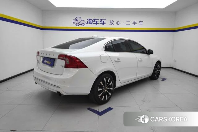 Volvo S60 id 3875992 из Китая 12