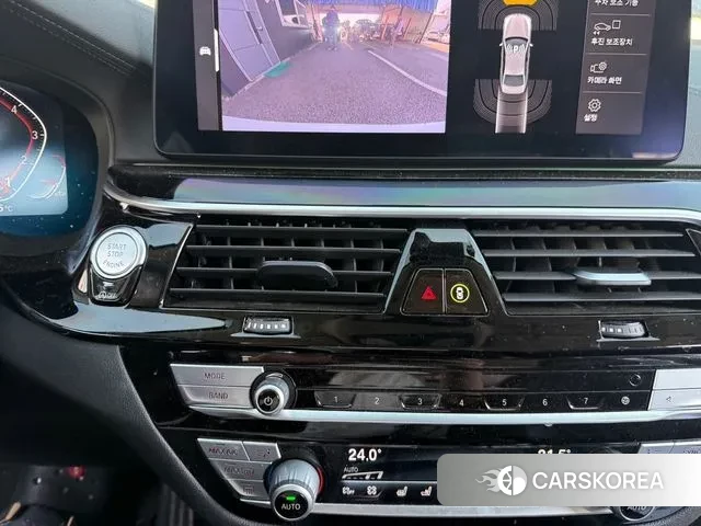 BMW 5 Series (G30) 2021 Белый из Кореи, фото 5