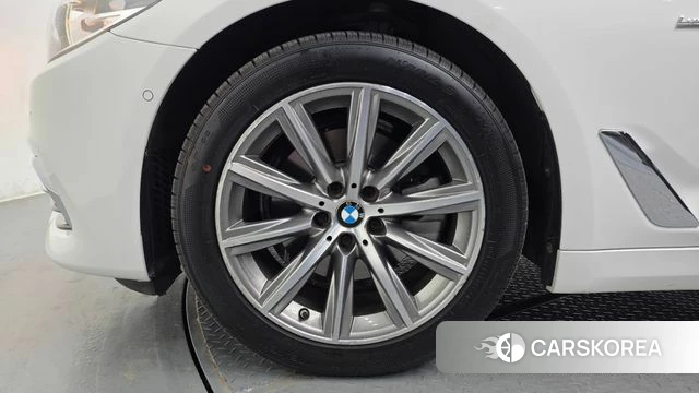 BMW 5 Series (G30) id 4232983 из Кореи 29