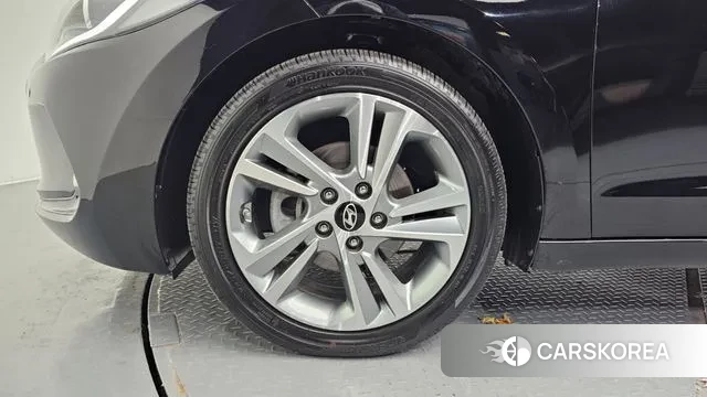 Hyundai Avante AD id 3418203 из Кореи 15