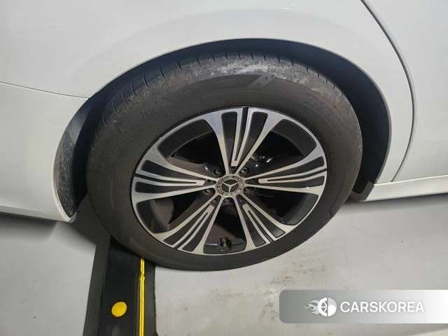 Mercedes-Benz E-Class W214 2024 Белый из Кореи, фото 5