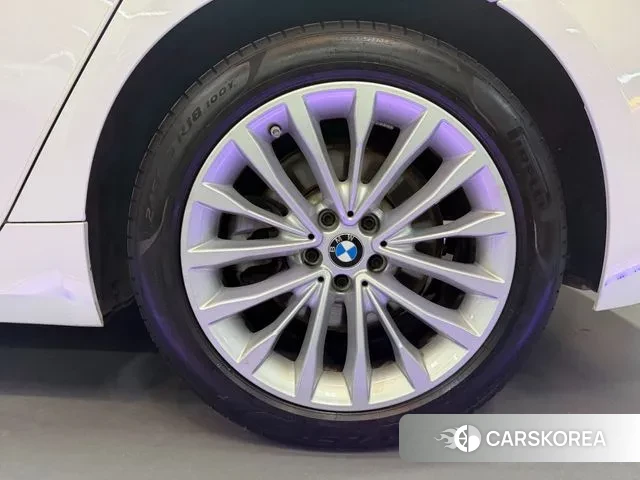 BMW 5 Series (G30) id 3411143 из Кореи 15