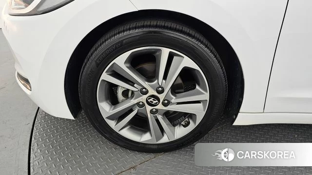 Hyundai Avante AD id 4551884 из Кореи 25
