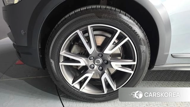 Volvo V90 Cross-Country id 4390576 из Кореи 15