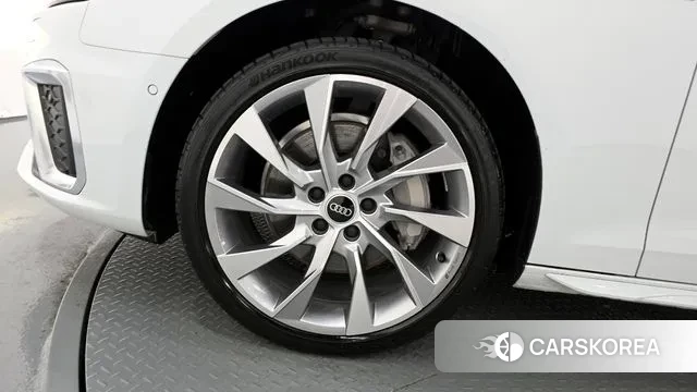 Audi A4 (B9) id 3093210 из Кореи 15