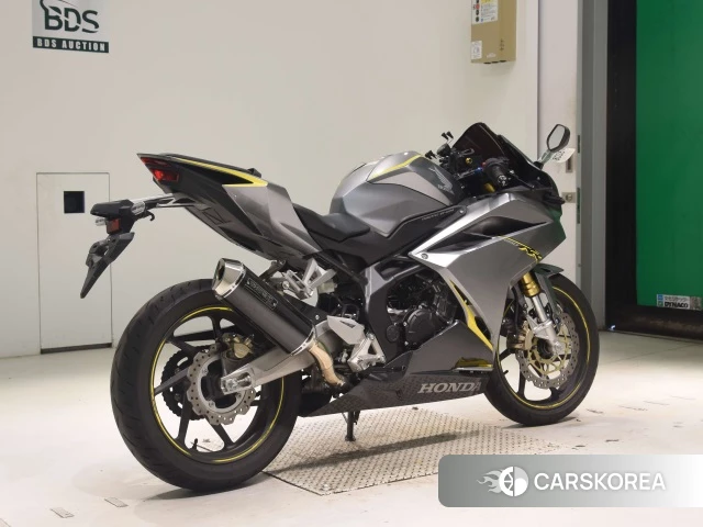 Проданный Honda CBR250RR 2017 из Японии, фото 2