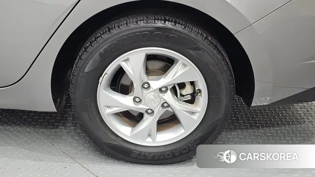 Hyundai Avante (CN7) id 3566857 из Кореи 15