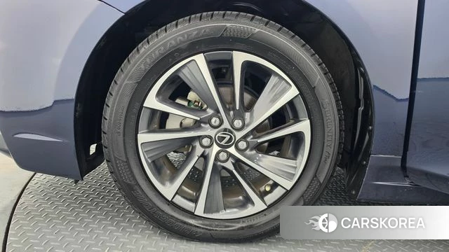 Lexus CT200h id 4785959 из Кореи 26