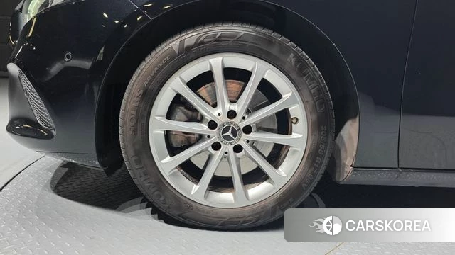 Mercedes-Benz A-Class W177 id 4856022 из Кореи 15