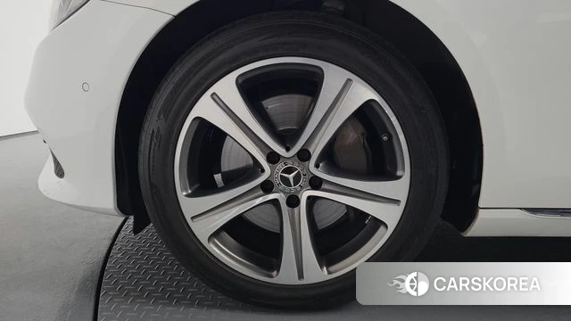 Mercedes-Benz E-Class W213 id 4605332 из Кореи 25