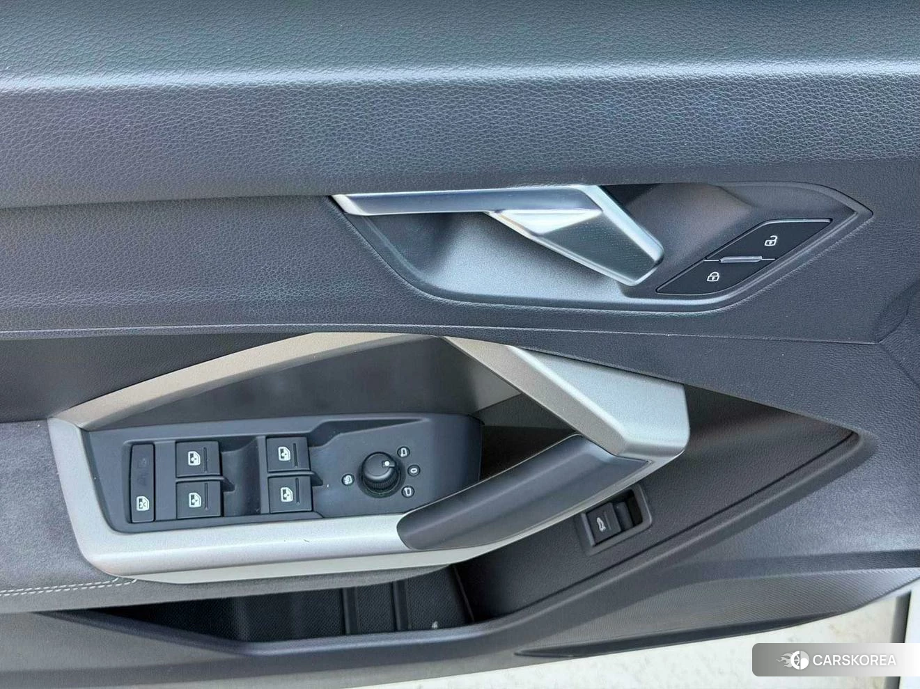 Audi Q3 id 4513449 из Китая 18