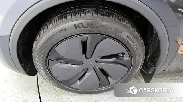 Tesla Model Y id 3596037 из Кореи 15