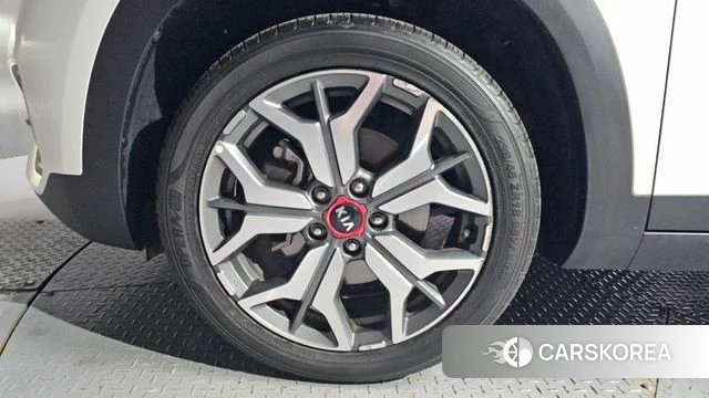Kia Seltos id 4304155 из Кореи 28