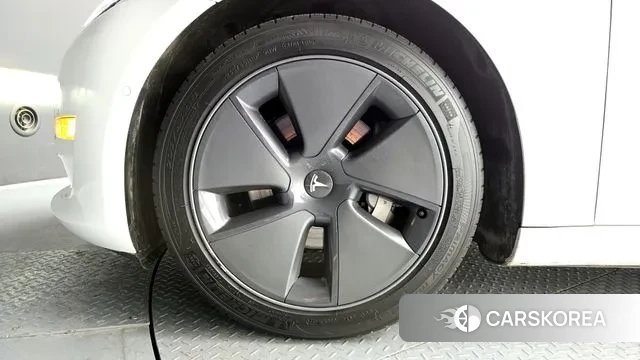 Tesla Model 3 id 3701957 из Кореи 15