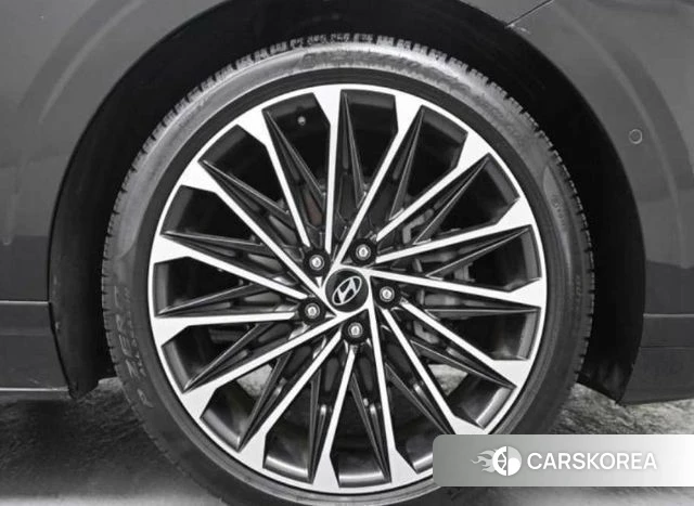 Hyundai Grandeur (GN7) id 4420516 из Кореи 15