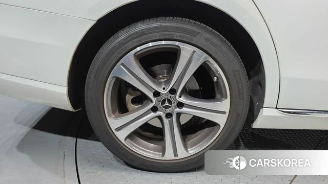 Mercedes-Benz E-Class W213 id 4900545 из Кореи 29