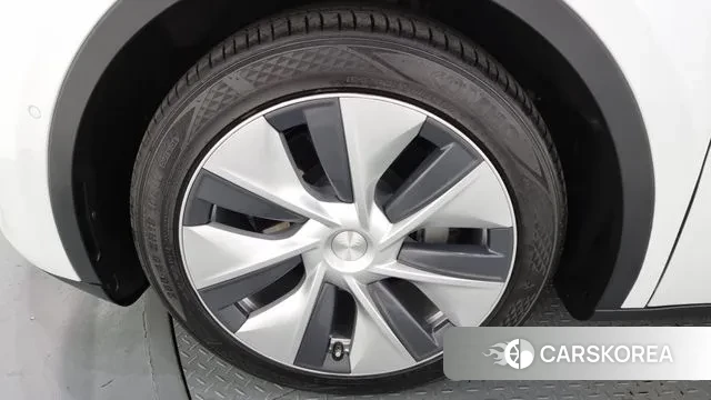 Tesla Model Y id 3225226 из Кореи 15