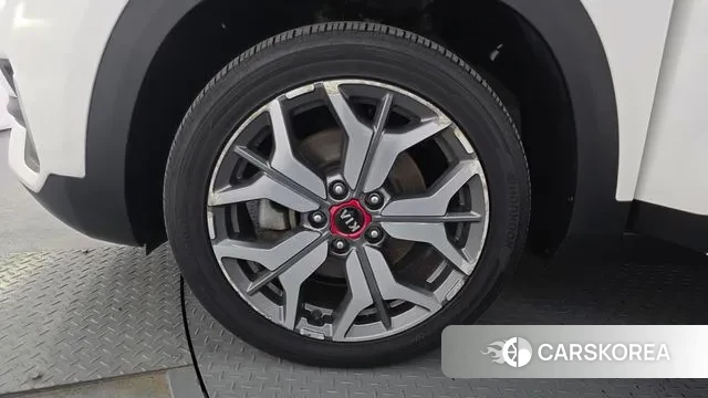 Kia Seltos id 3698341 из Кореи 15