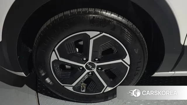 Kia Di Ol Nu Niro id 3462060 из Кореи 15