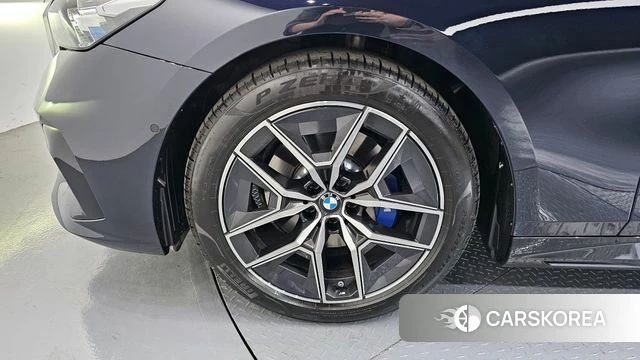 BMW 5 Series (G60) id 3817314 из Кореи 15