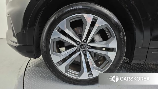 Audi Q8 (4M) id 4773809 из Кореи 26