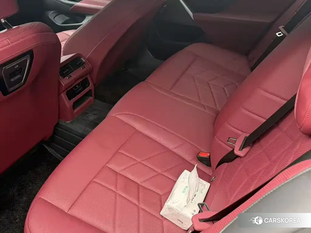 BMW 5 series 2025 Черный из Китая, фото 5
