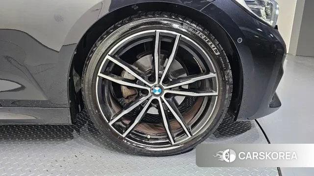 BMW 3 Series (G20) id 3600404 из Кореи 15