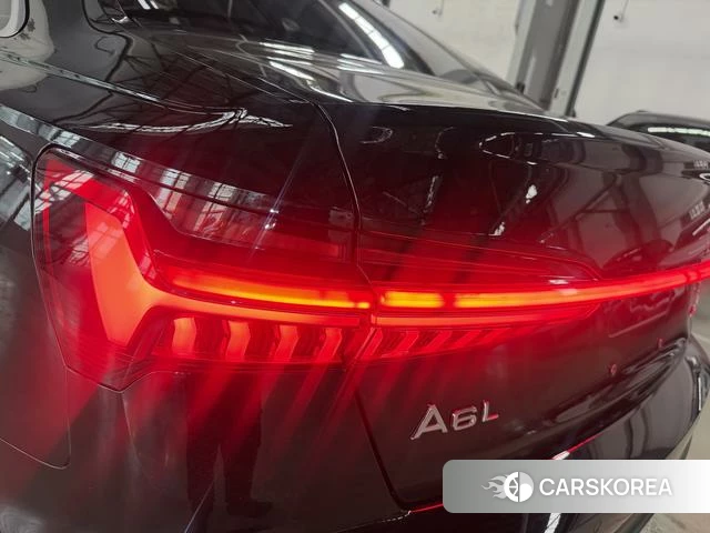 Audi A6L 2021 Черный из Китая, фото 5