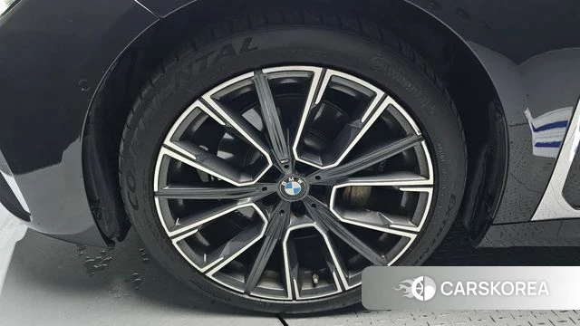 BMW 7 Series (G11) id 4849393 из Кореи 29