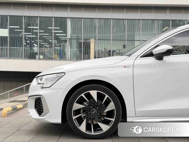 Audi A3 id 4306902 из Китая 13