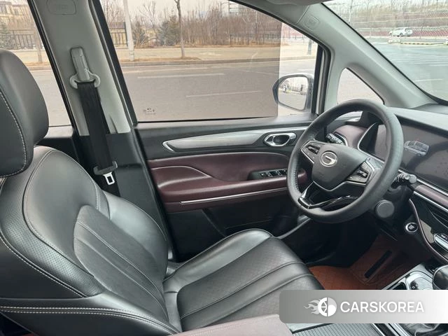 GAC Trumpchi Trumpchi M6 id 3907749 из Китая 19