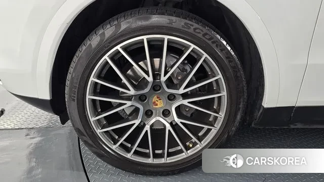 Porsche Cayenne (PO536) id 3312352 из Кореи 15